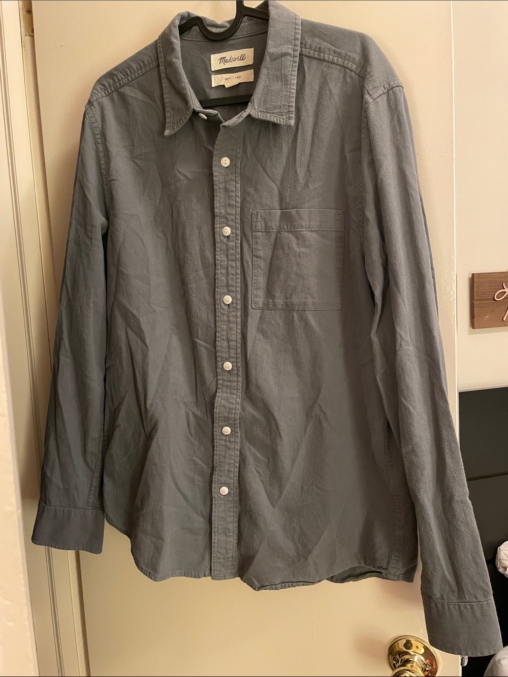 Madewell Perfect Fit button-down shirt in green, size M